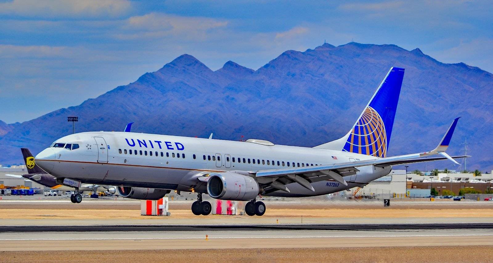 United Airlines 737 MAX